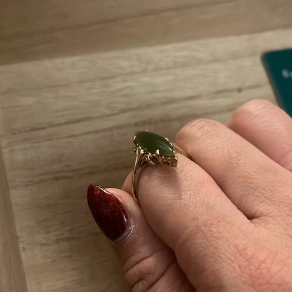 10k Gold Jade Navette Ring size 9.5 - Picture 4 of 14